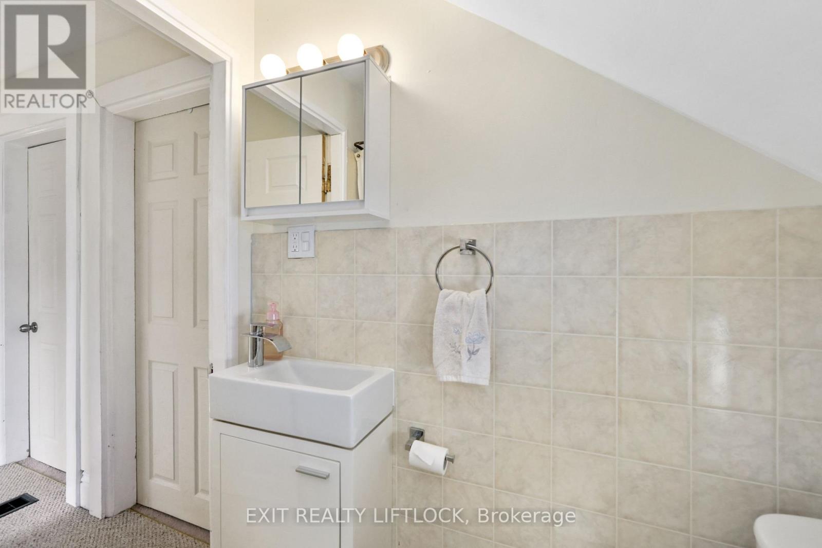 378 London Street, Peterborough, Ontario  K9H 2Z8 - Photo 19 - X12832426