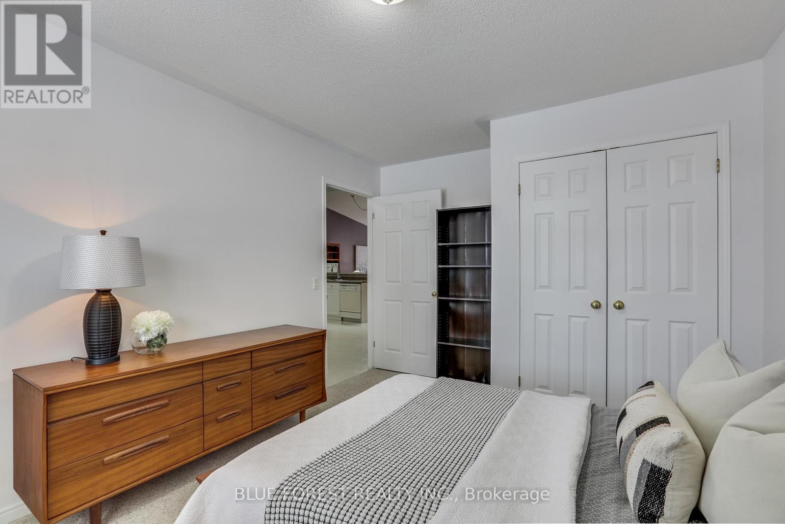 21 - 680 Commissioners Road W, London South, Ontario  N6K 4T8 - Photo 5 - X12832432