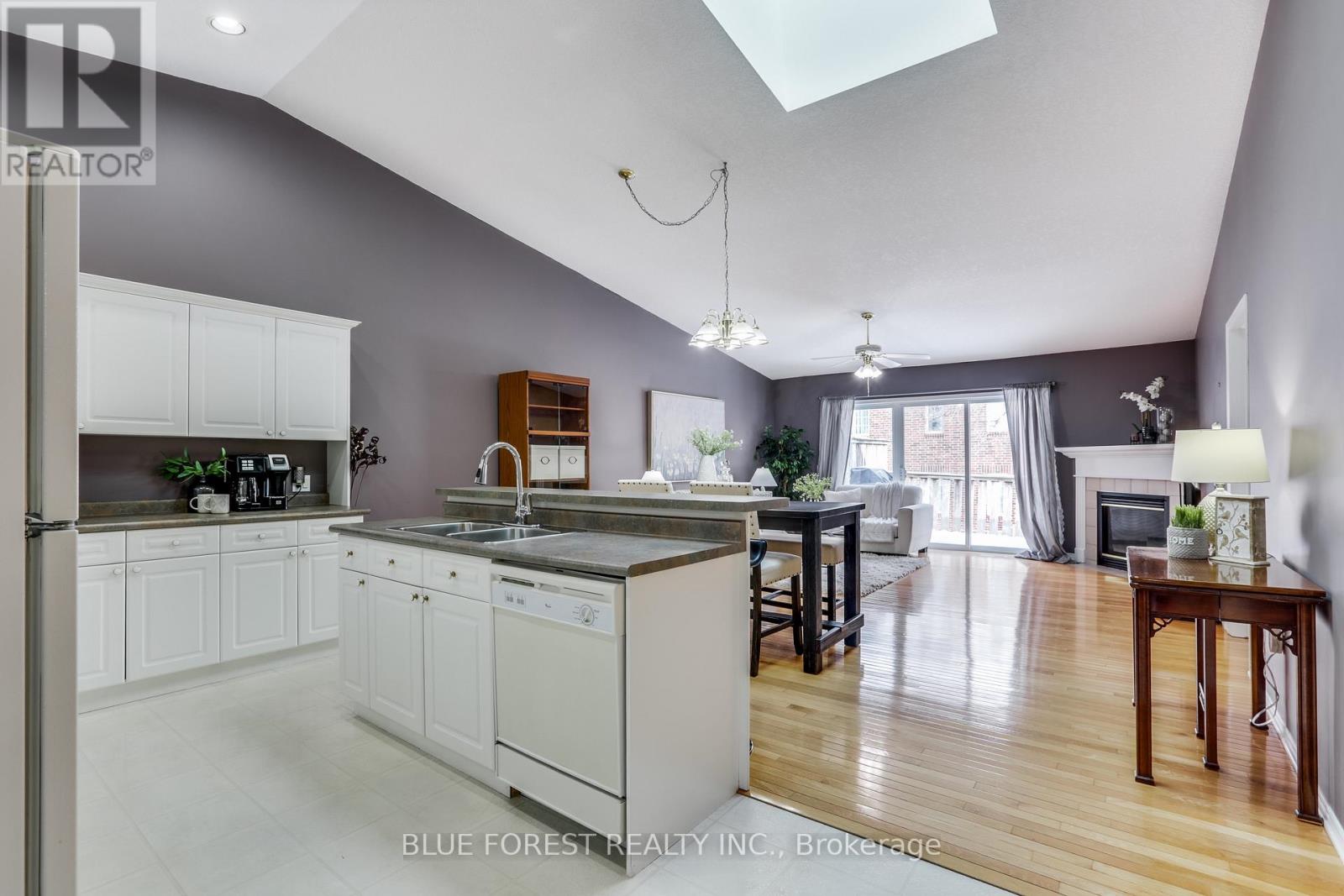 21 - 680 Commissioners Road W, London South, Ontario  N6K 4T8 - Photo 6 - X12832432