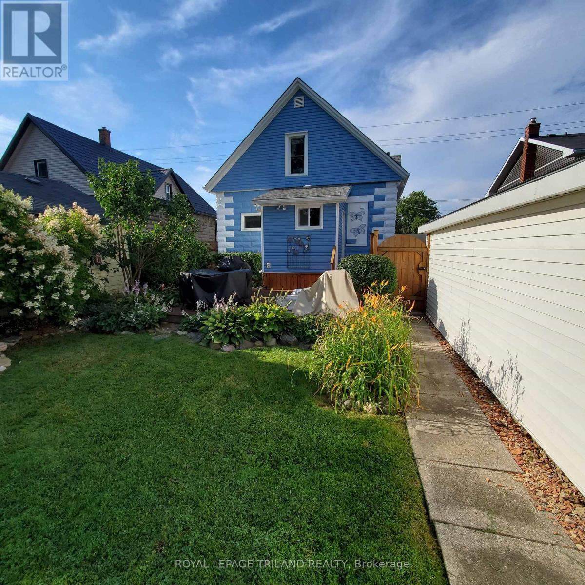 Photo 43 of 49 for 112 Elm Street