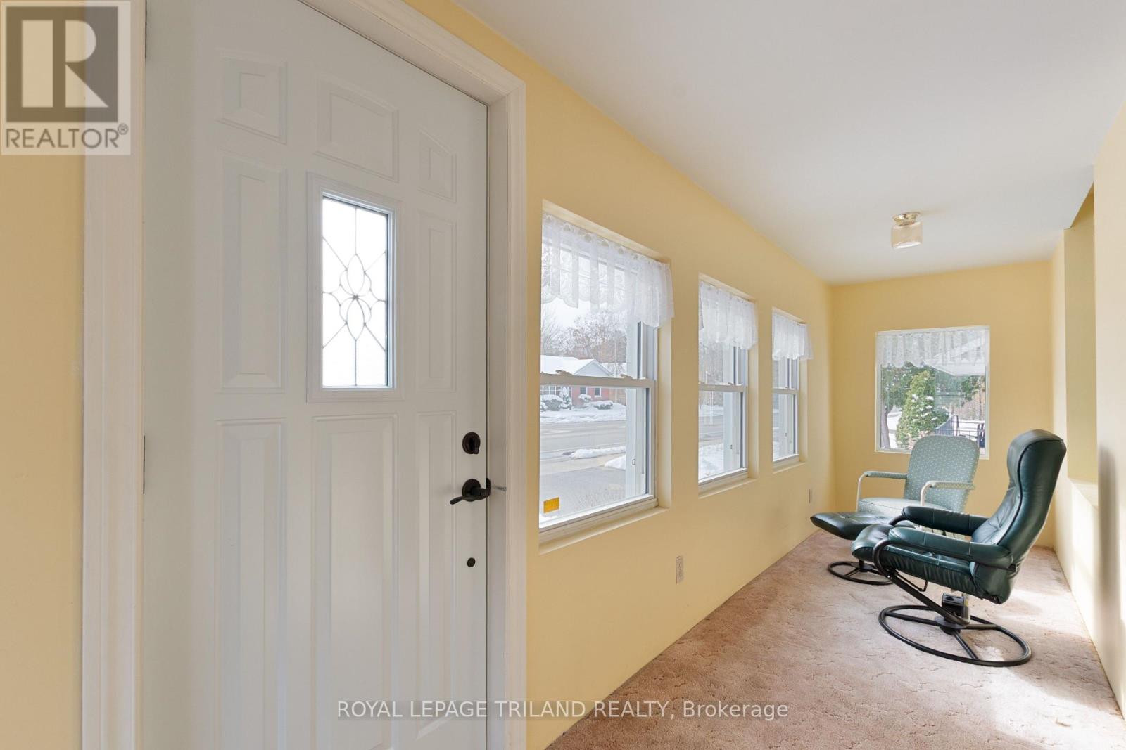 Photo 9 of 49 for 112 Elm Street