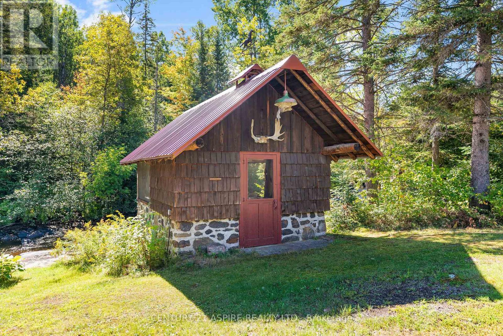 3050 Paugh Lake Road, Madawaska Valley, Ontario  K0J 1B0 - Photo 44 - X12832482
