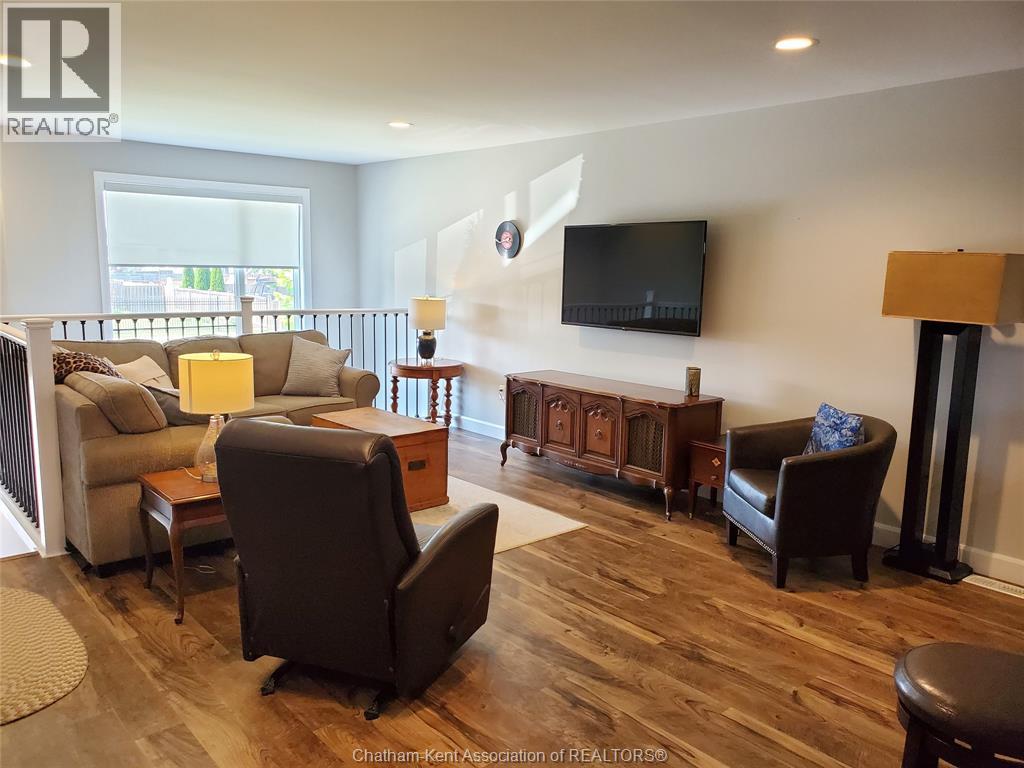 256 Moonstone Crescent, Chatham, Ontario  N7M 0S1 - Photo 4 - 26004243