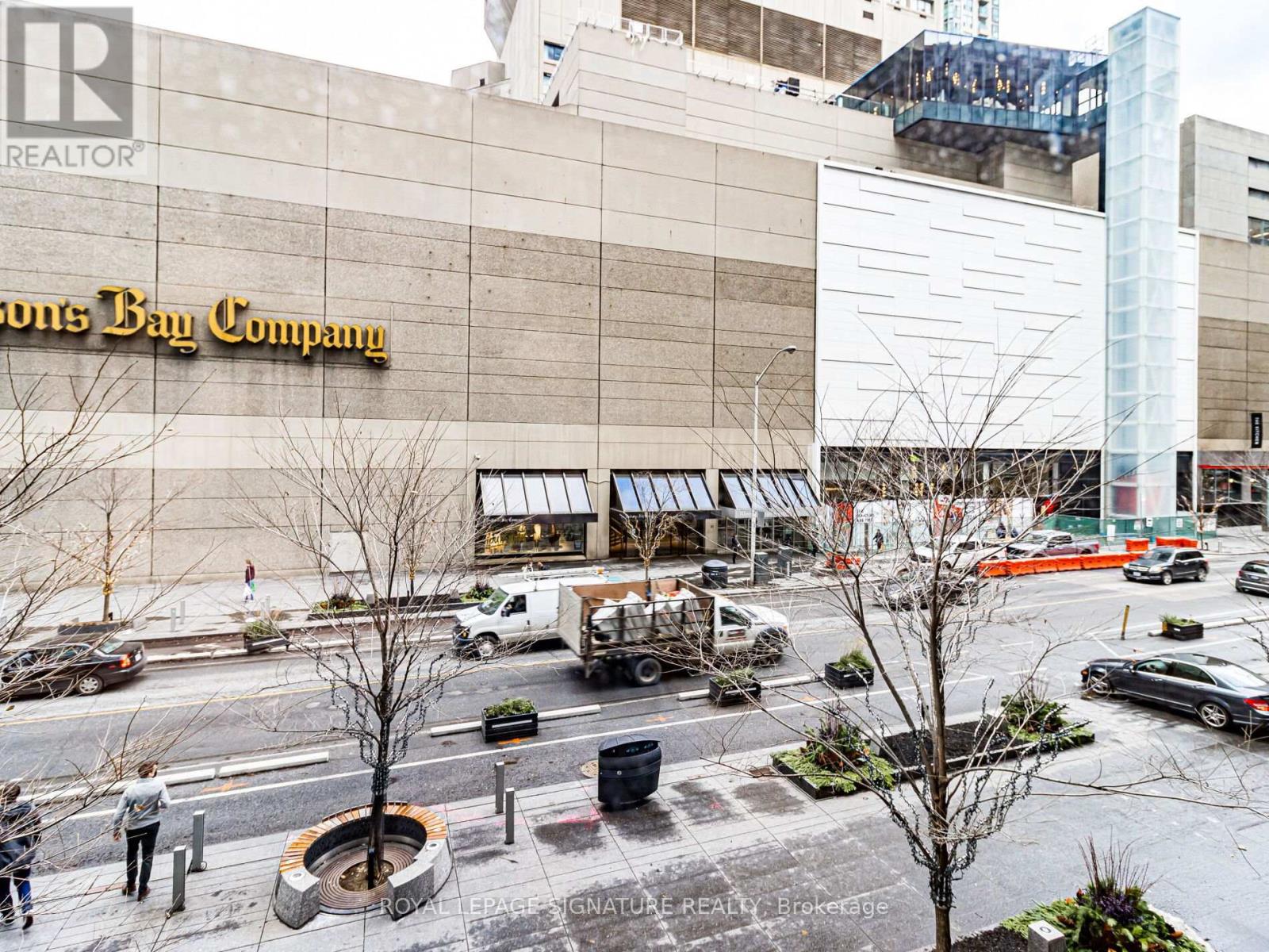 203 - 55 Bloor Street E, Toronto, Ontario M4W 3W6 - Photo 18 - C12832404