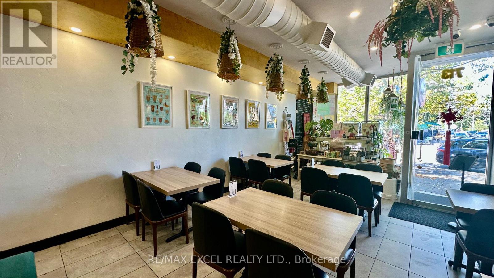 713 College St Street, Toronto, Ontario M6G 1C2 - Photo 11 - C12832446