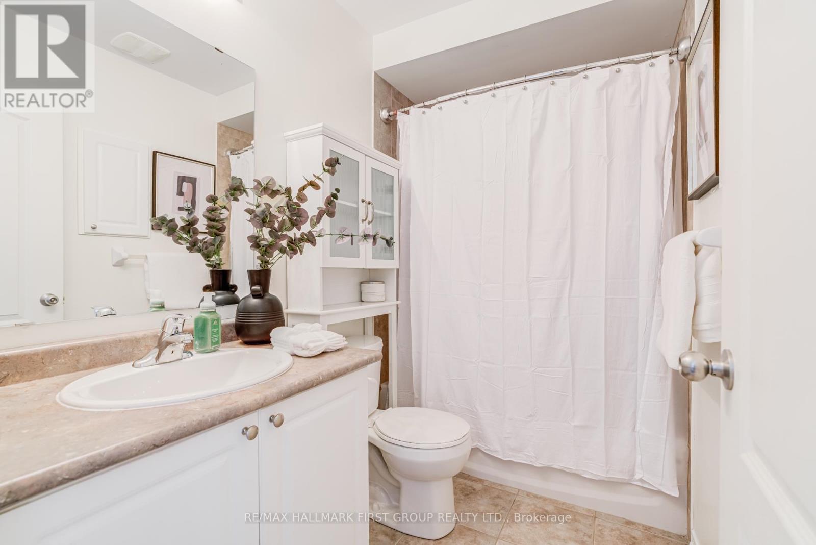 31 Reevesmere Lane, Ajax, Ontario  L1Z 0L3 - Photo 11 - E12832468