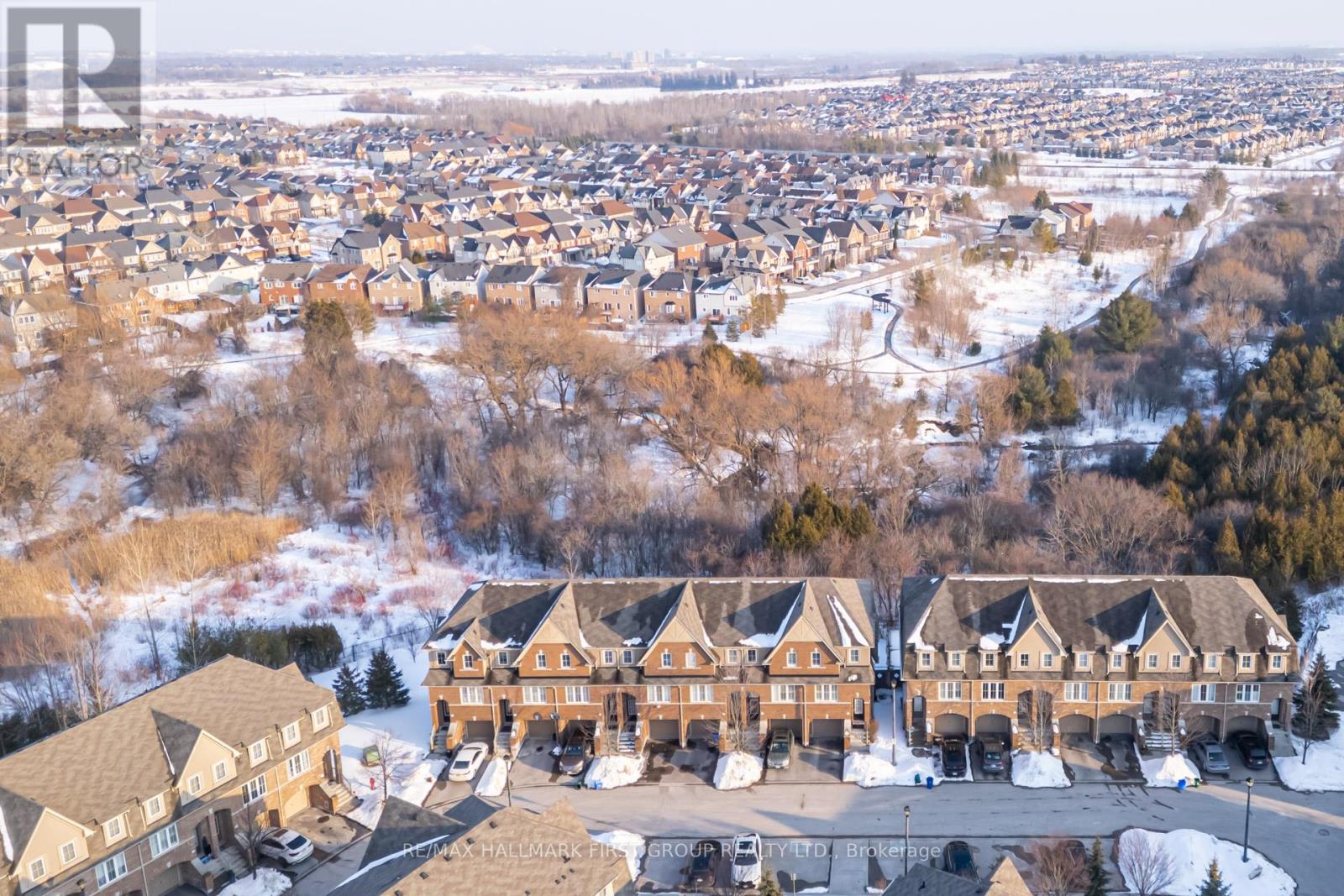 31 Reevesmere Lane, Ajax, Ontario  L1Z 0L3 - Photo 2 - E12832468