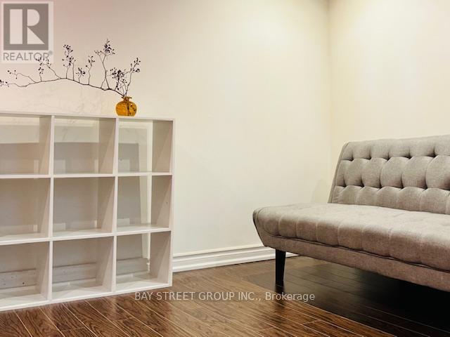 34 Fraser Street, Markham, Ontario  L3T 5H6 - Photo 3 - N12832414