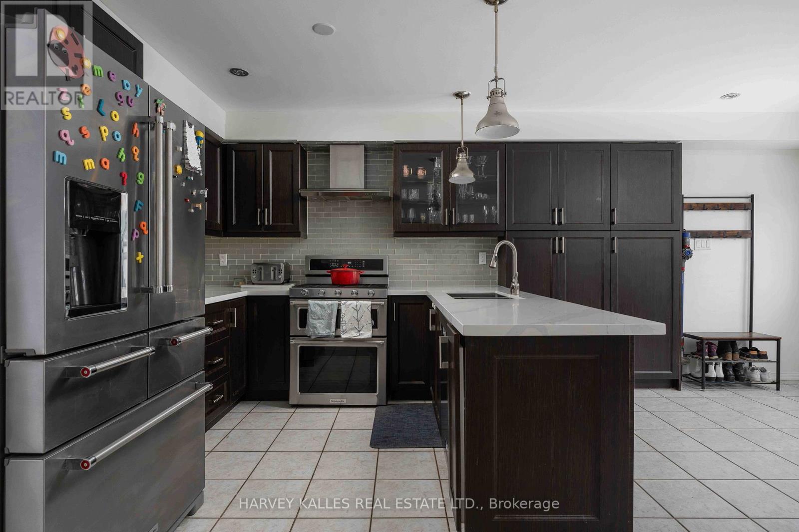 60 Tarragona Boulevard, Toronto, Ontario  M6N 5C4 - Photo 10 - W12832092