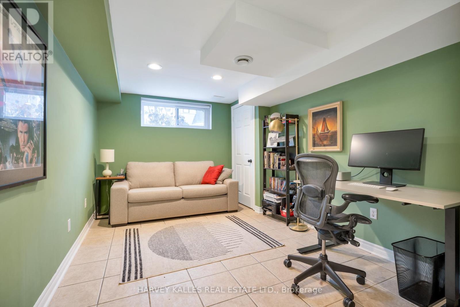 60 Tarragona Boulevard, Toronto, Ontario  M6N 5C4 - Photo 35 - W12832092