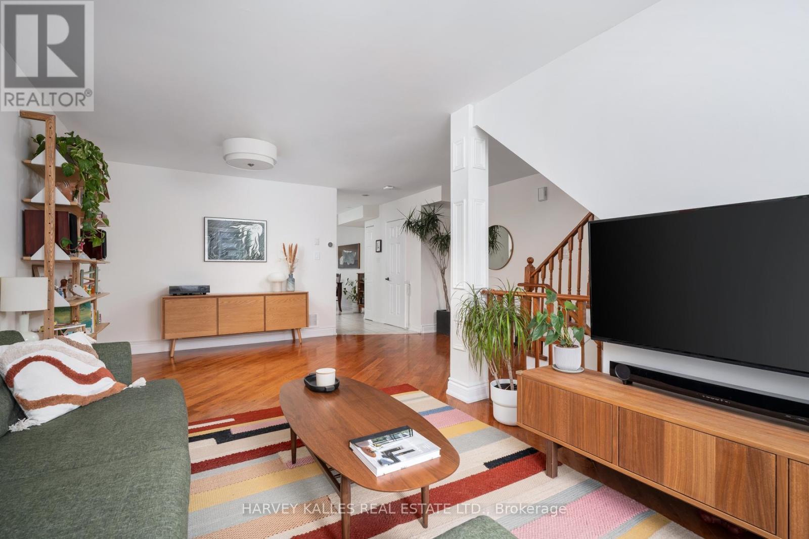 60 Tarragona Boulevard, Toronto, Ontario  M6N 5C4 - Photo 6 - W12832092