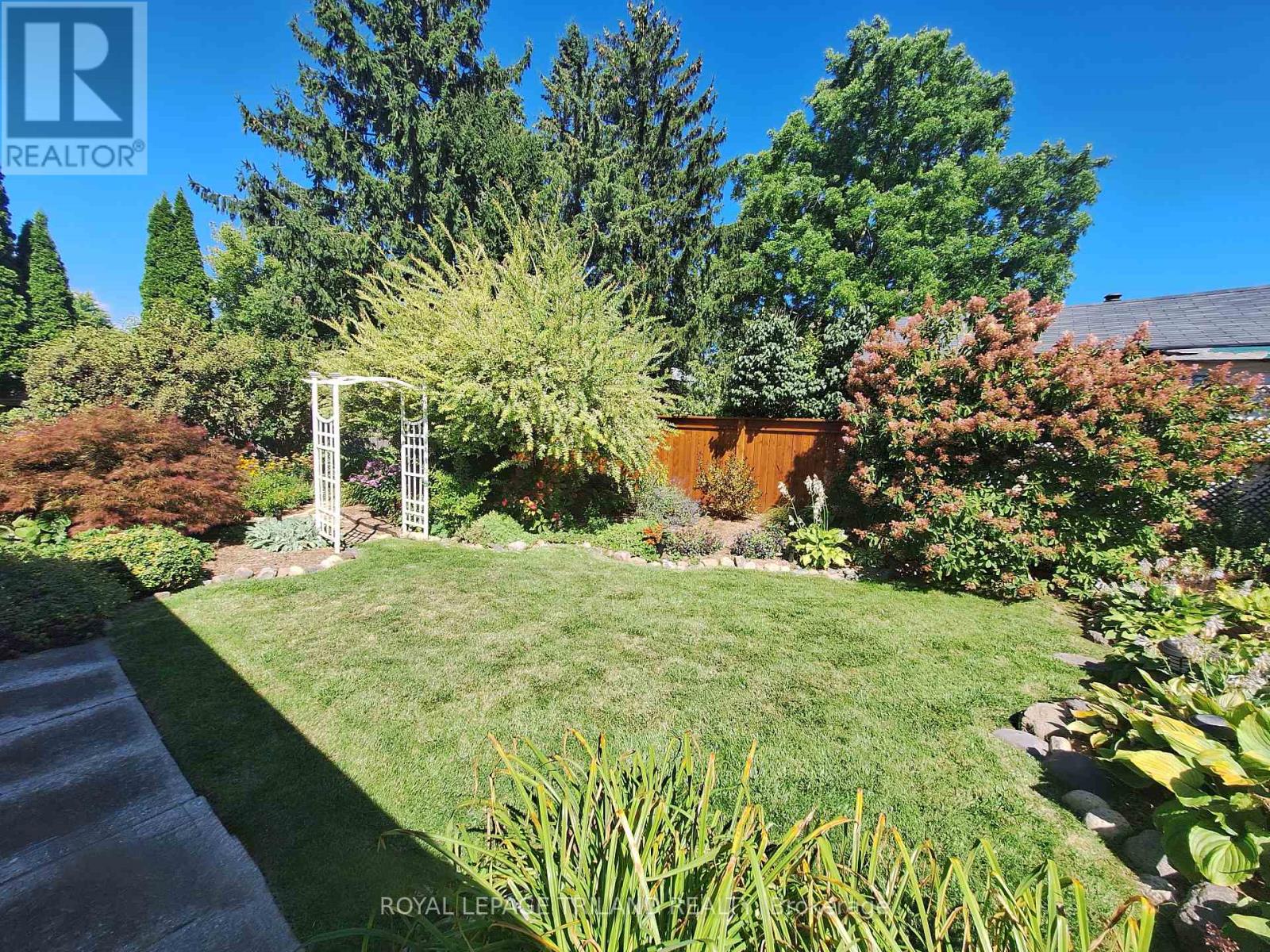 112 Elm Street, St. Thomas, Ontario  N5R 1H8 - Photo 42 - X12832490