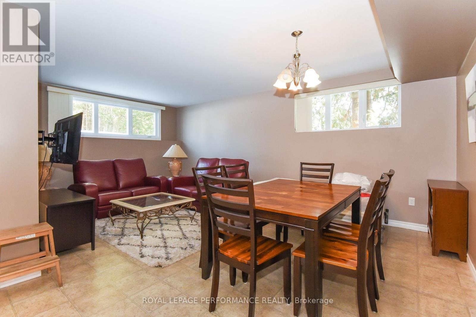 35, 35a And 37 Cloverloft Court, Ottawa, Ontario  K2S 1T3 - Photo 44 - X12811134