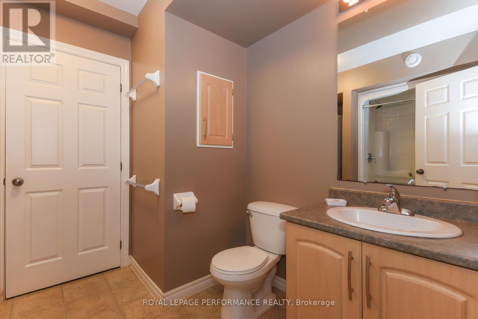 35, 35a And 37 Cloverloft Court, Ottawa, Ontario  K2S 1T3 - Photo 47 - X12811134