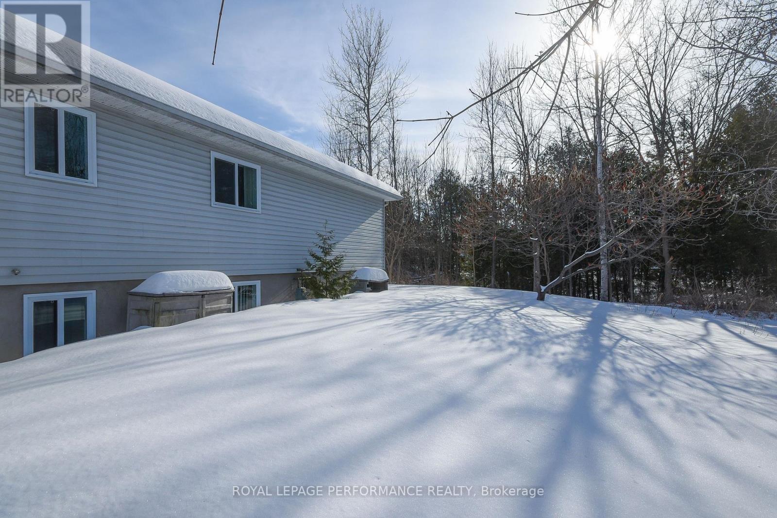 35, 35a And 37 Cloverloft Court, Ottawa, Ontario  K2S 1T3 - Photo 5 - X12811134