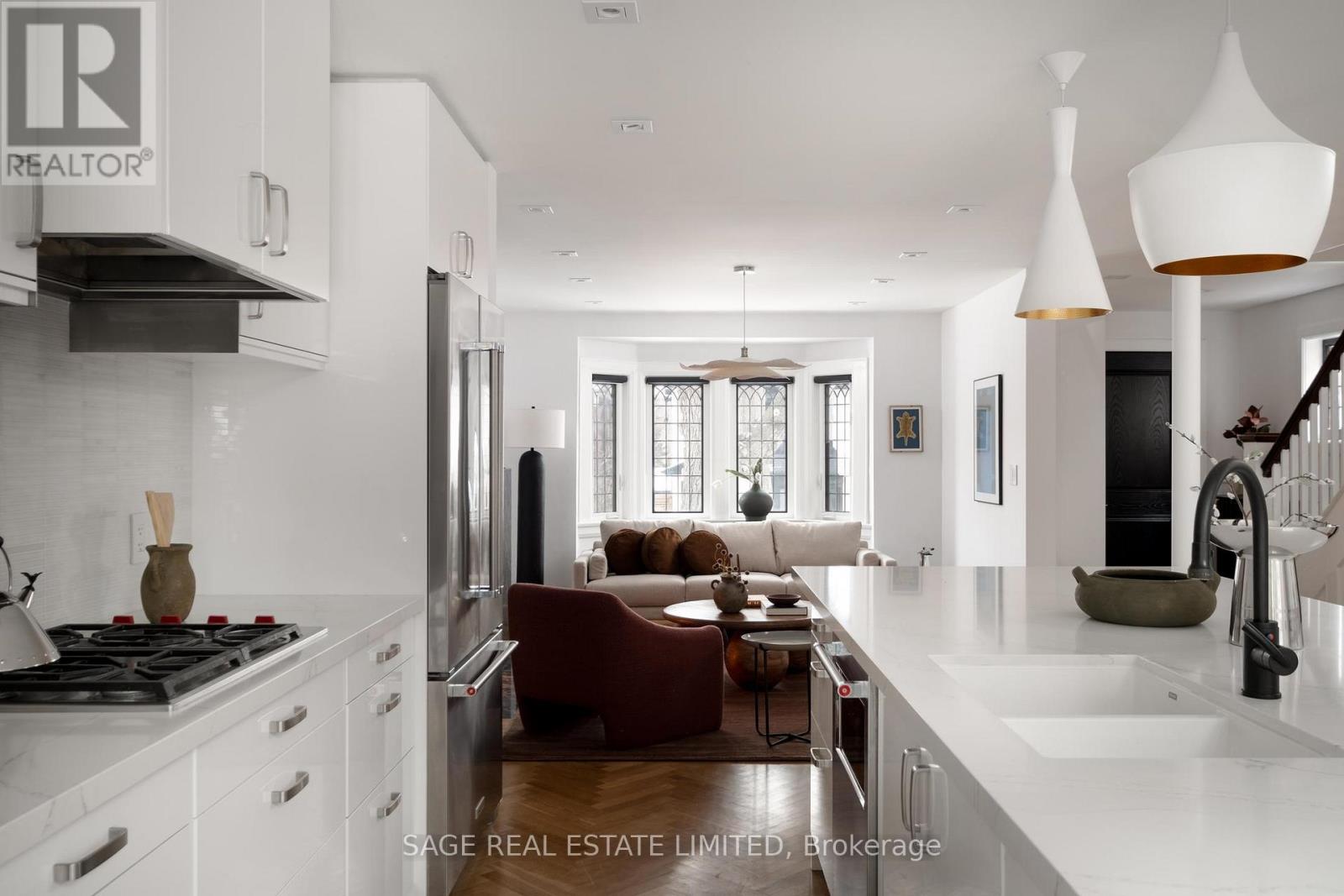 20 Verbena Avenue, Toronto, Ontario  M6S 1K1 - Photo 16 - W12832442