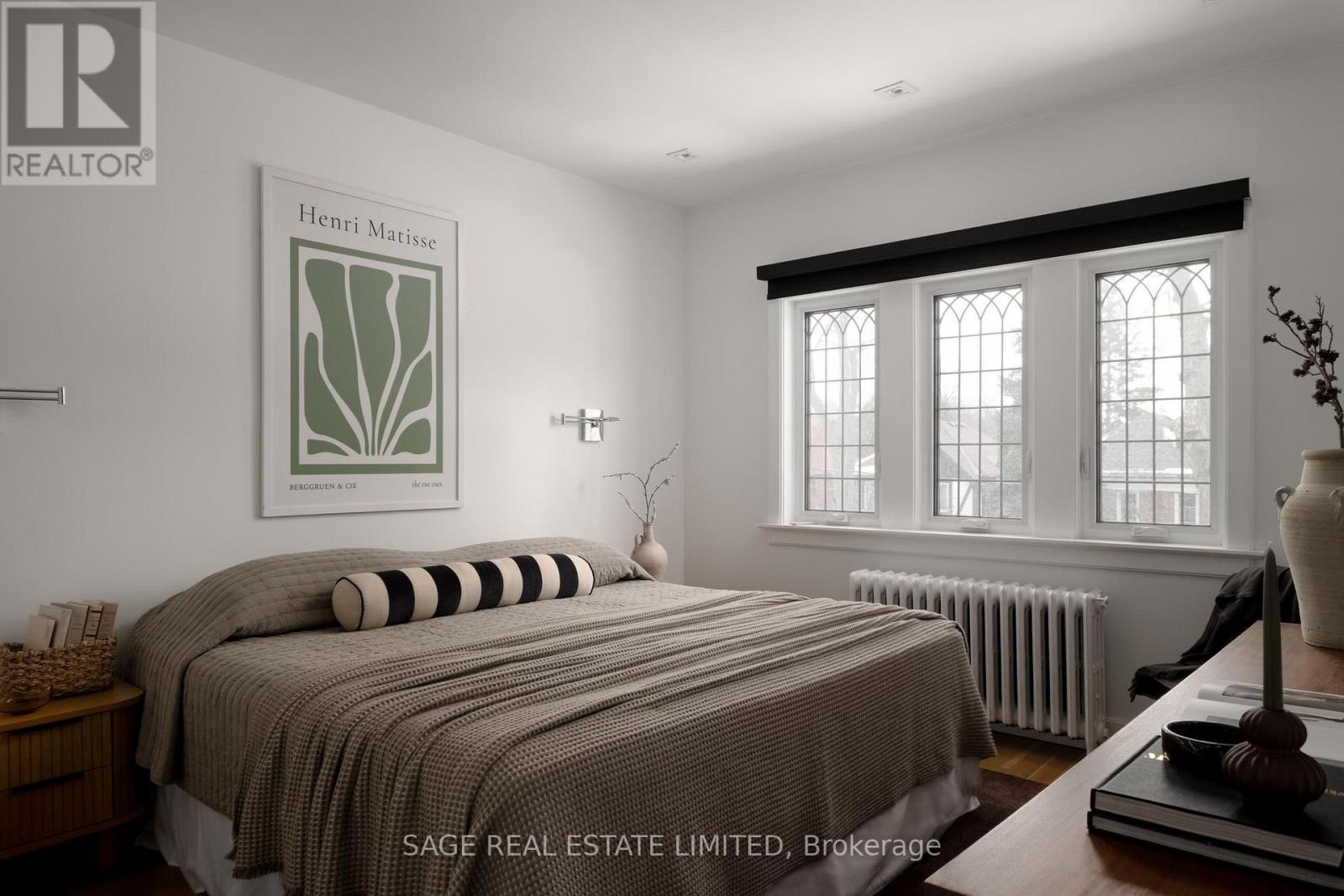 20 Verbena Avenue, Toronto, Ontario  M6S 1K1 - Photo 19 - W12832442