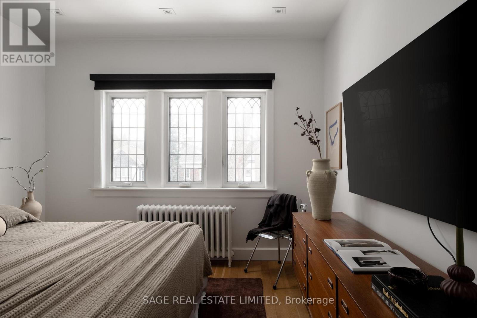 20 Verbena Avenue, Toronto, Ontario  M6S 1K1 - Photo 20 - W12832442