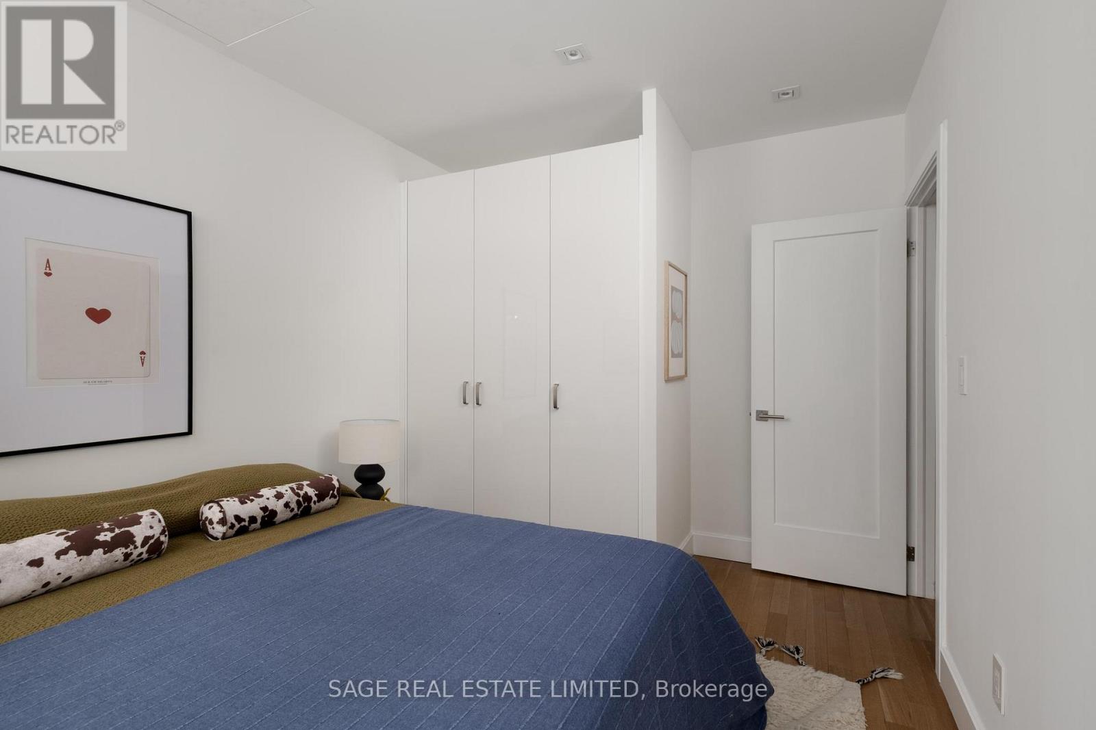 20 Verbena Avenue, Toronto, Ontario  M6S 1K1 - Photo 23 - W12832442