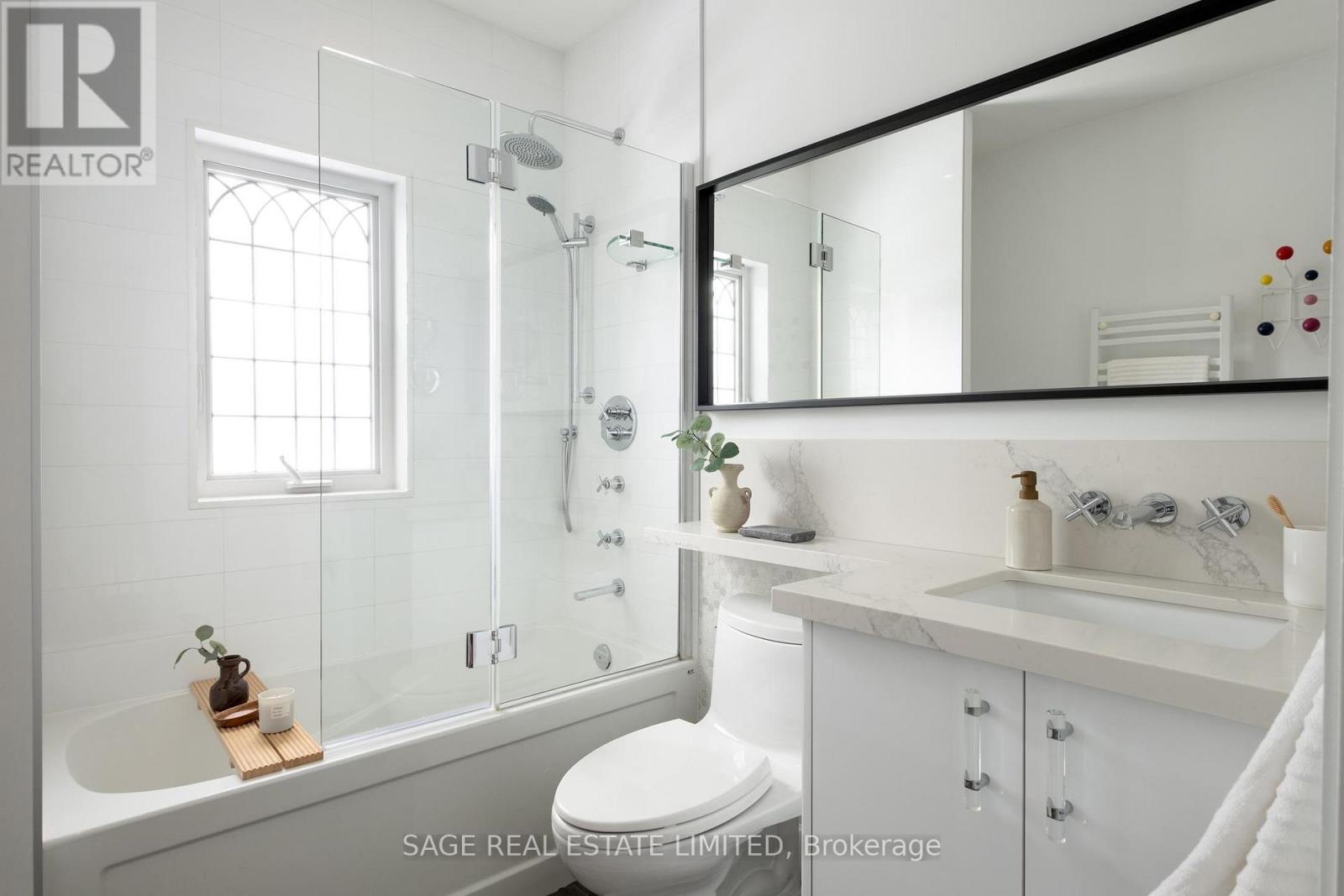 20 Verbena Avenue, Toronto, Ontario  M6S 1K1 - Photo 28 - W12832442