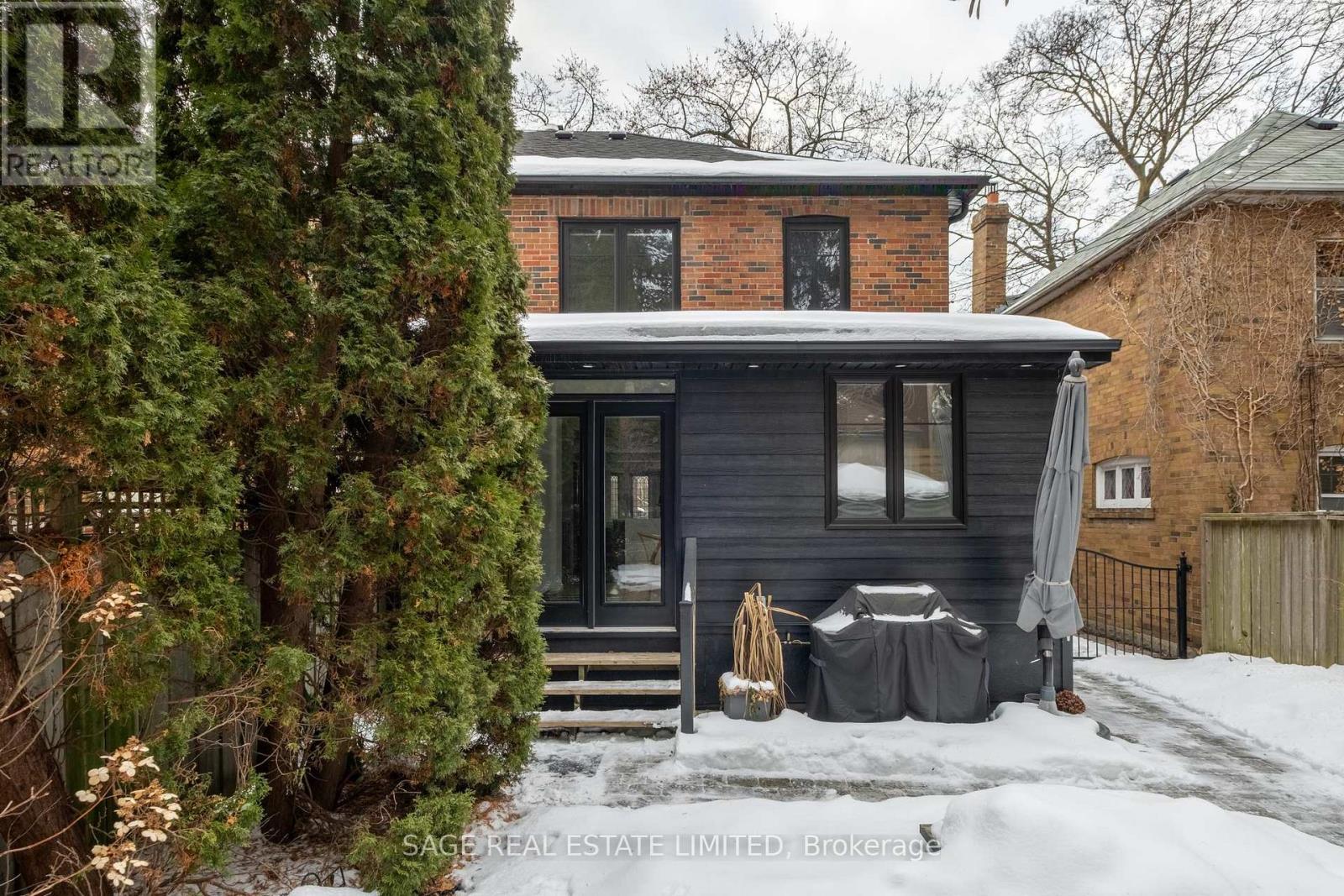 20 Verbena Avenue, Toronto, Ontario  M6S 1K1 - Photo 37 - W12832442