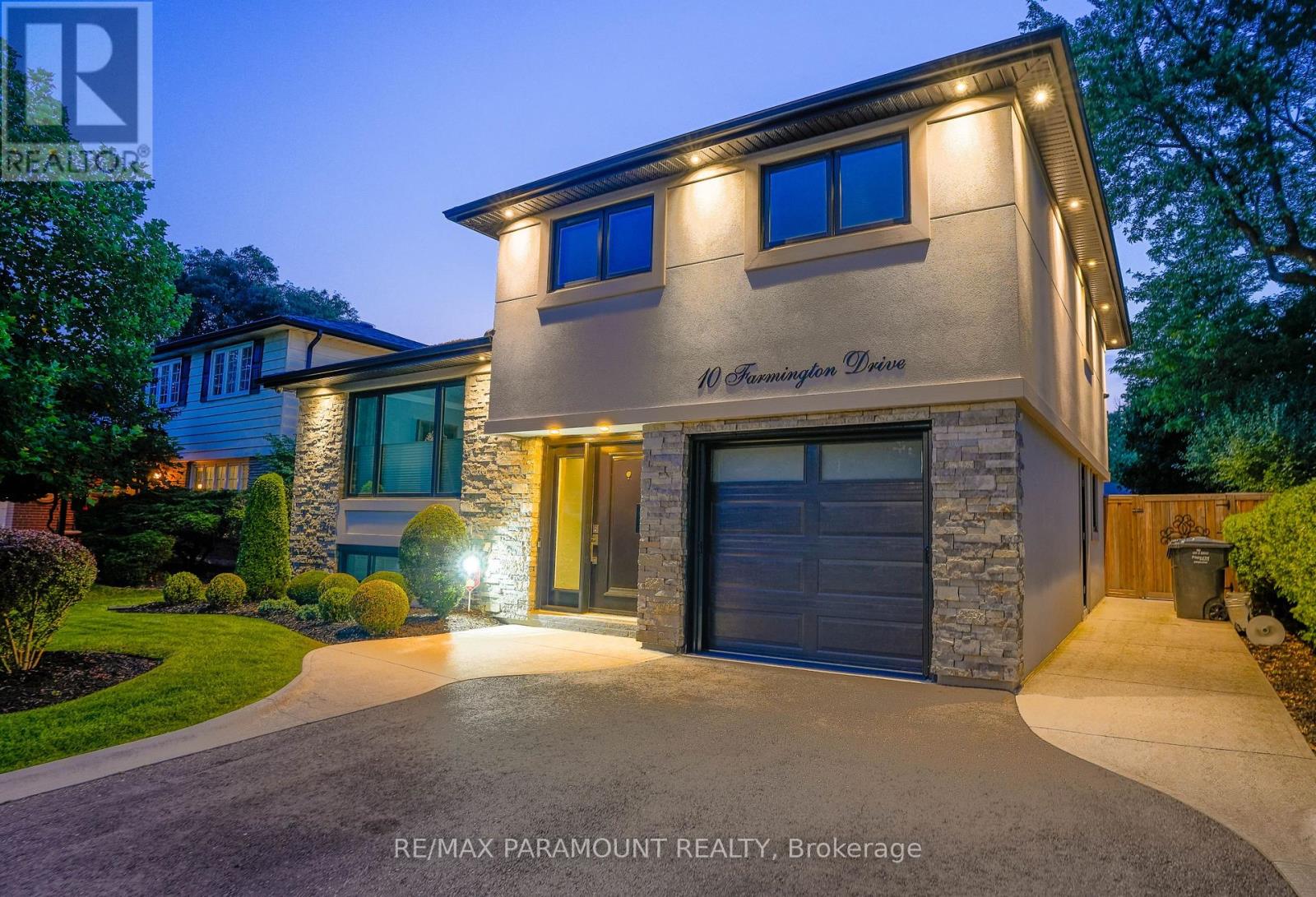 10 Farmington Drive, Brampton, Ontario  L6W 2V2 - Photo 3 - W12832452