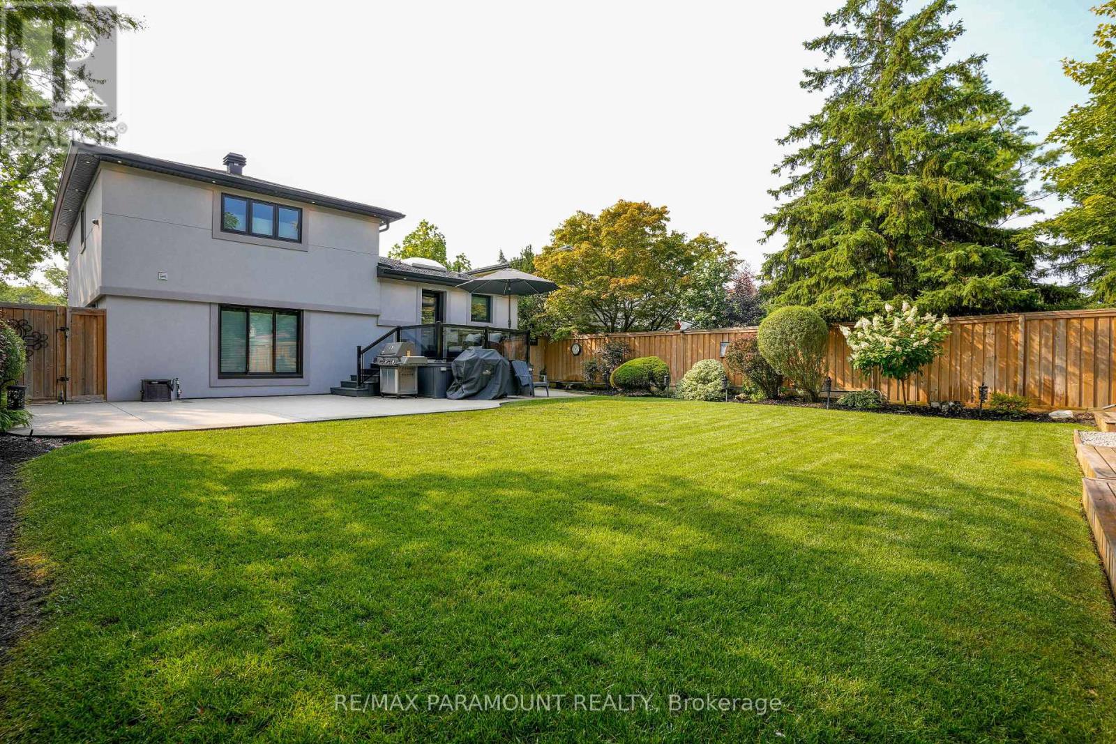 10 Farmington Drive, Brampton, Ontario  L6W 2V2 - Photo 42 - W12832452