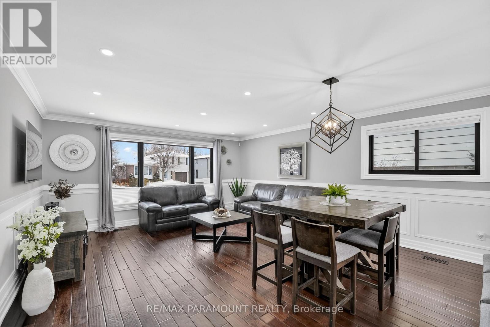 10 Farmington Drive, Brampton, Ontario  L6W 2V2 - Photo 9 - W12832452