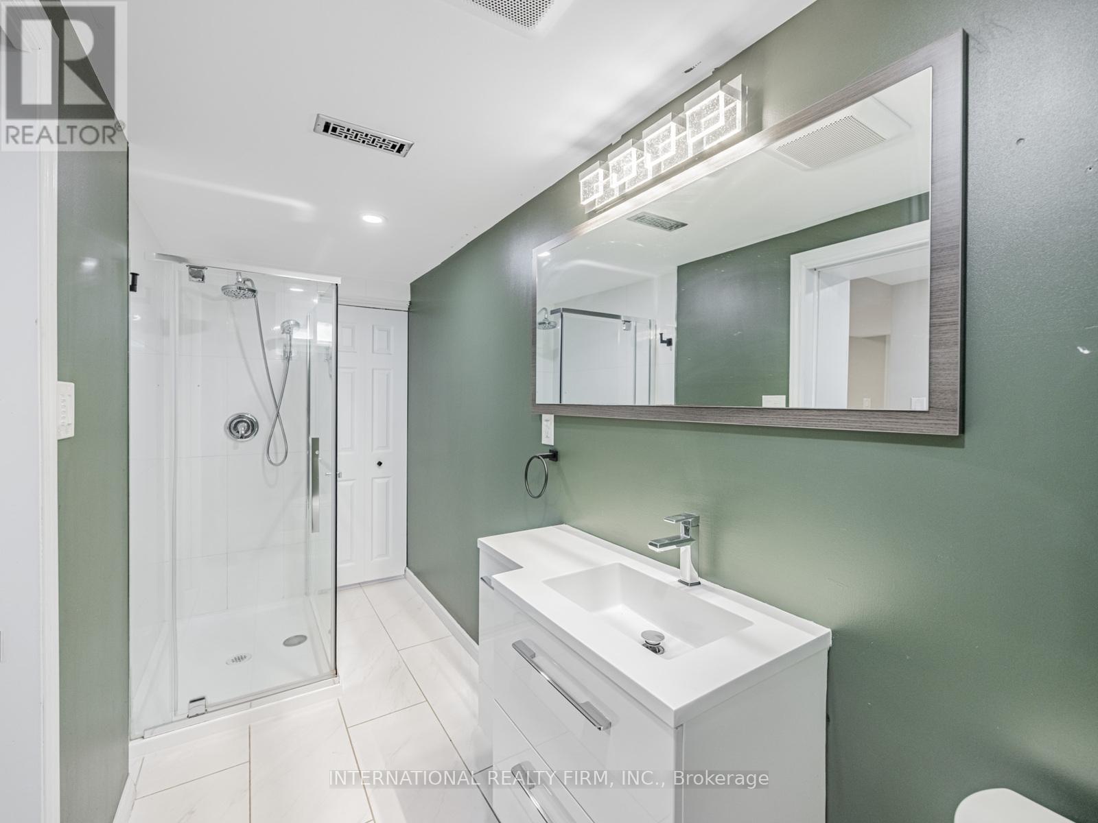 49 Lapp Street, Toronto, Ontario  M6N 3W5 - Photo 32 - W12832454