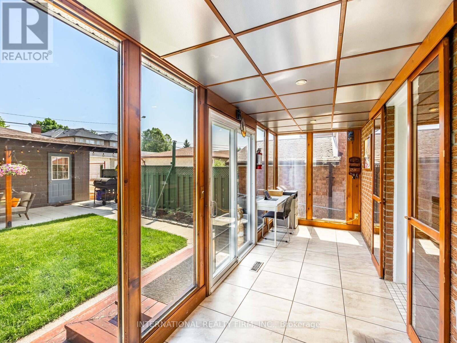 49 Lapp Street, Toronto, Ontario  M6N 3W5 - Photo 34 - W12832454