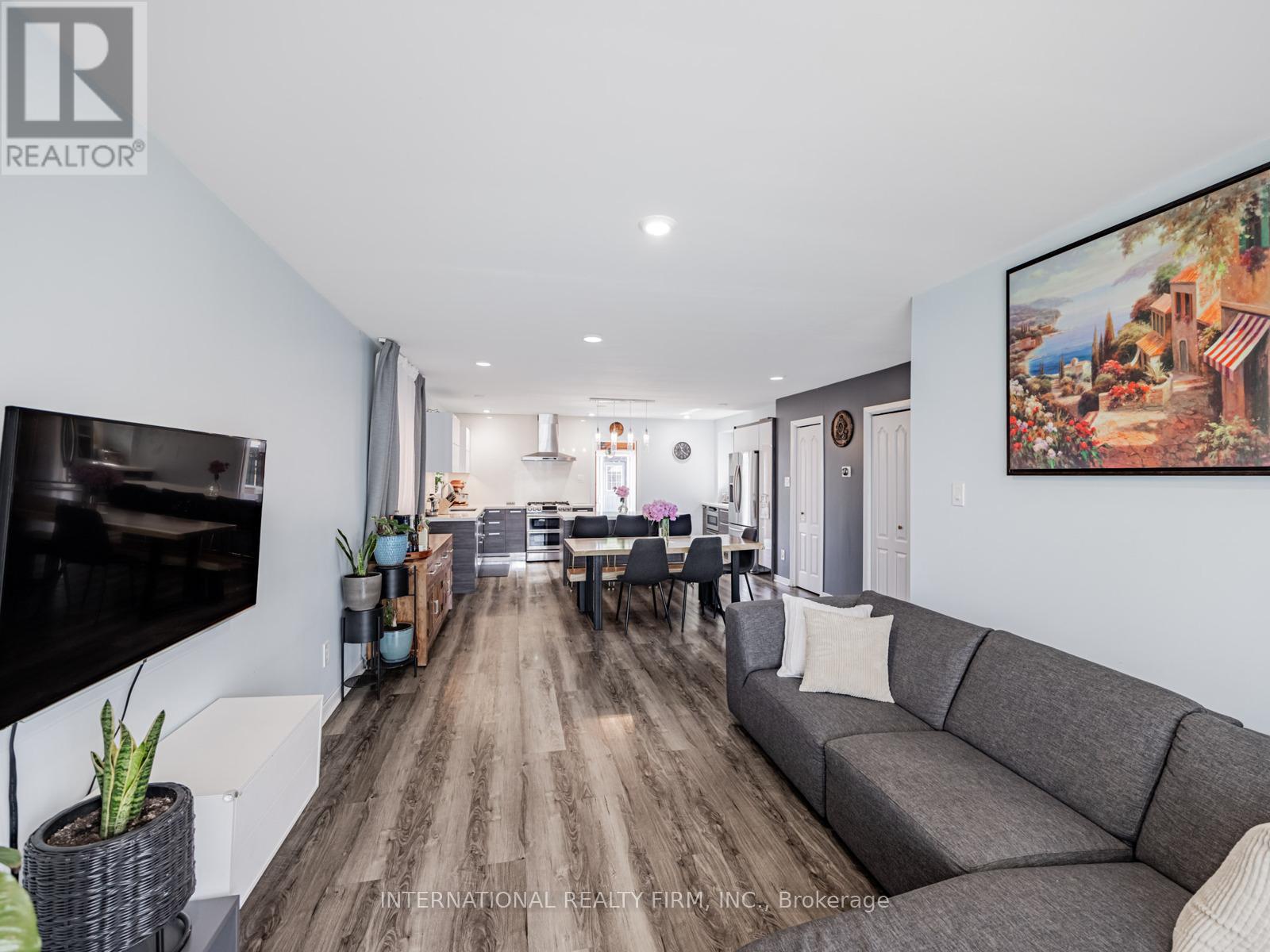 49 Lapp Street, Toronto, Ontario  M6N 3W5 - Photo 8 - W12832454