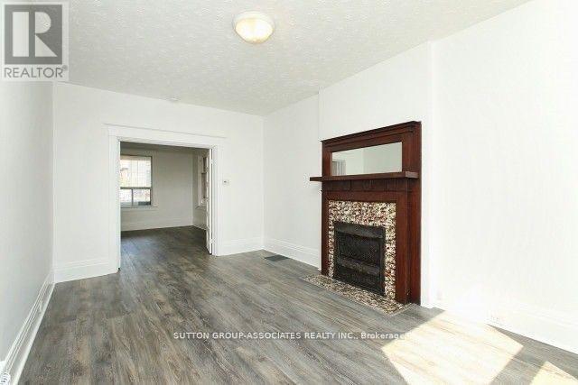 Main - 57 Aziel Street, Toronto, Ontario  M6P 2N8 - Photo 3 - W12832494