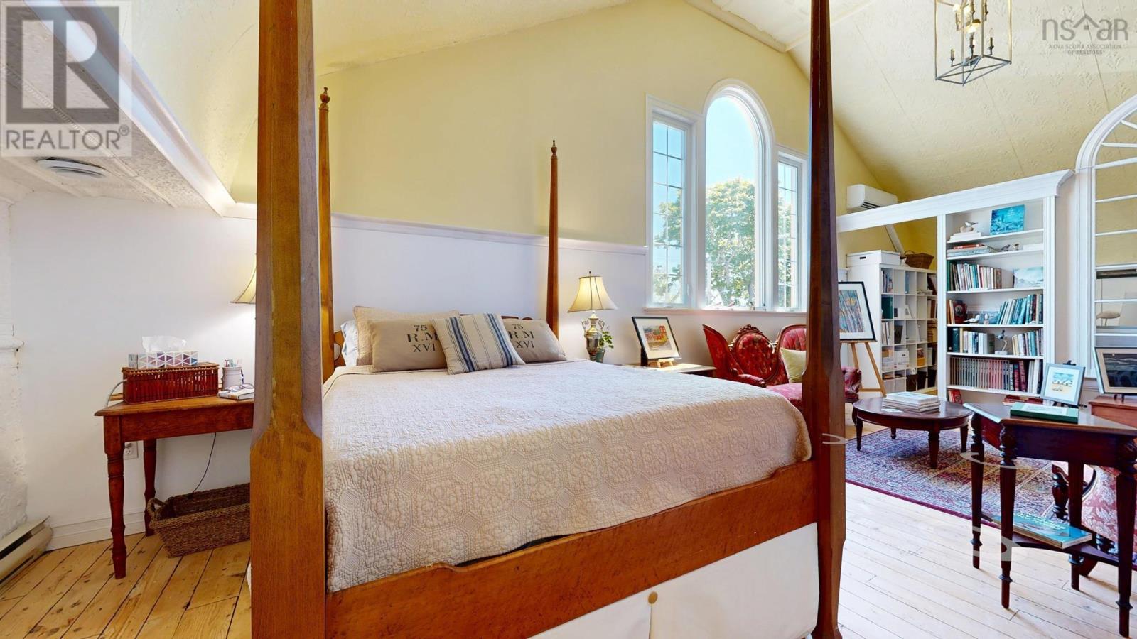 47 Kaulbach Street, Lunenburg, Nova Scotia  B0J 2C0 - Photo 36 - 202603574