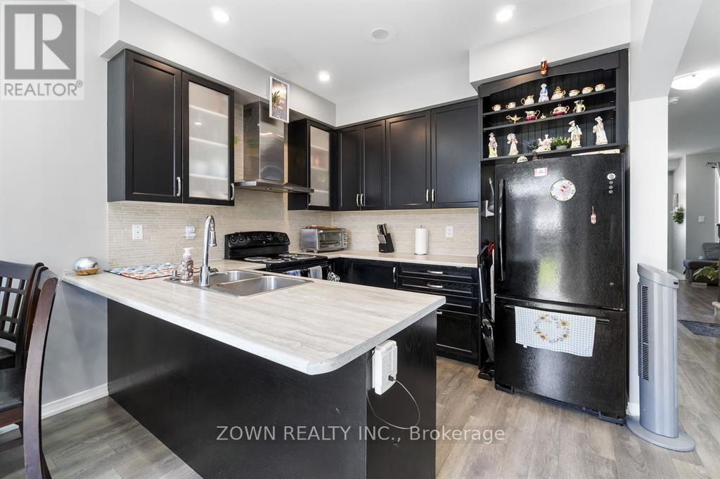 101 Warner Lane, Brantford, Ontario  N3T 5L5 - Photo 18 - X12832418