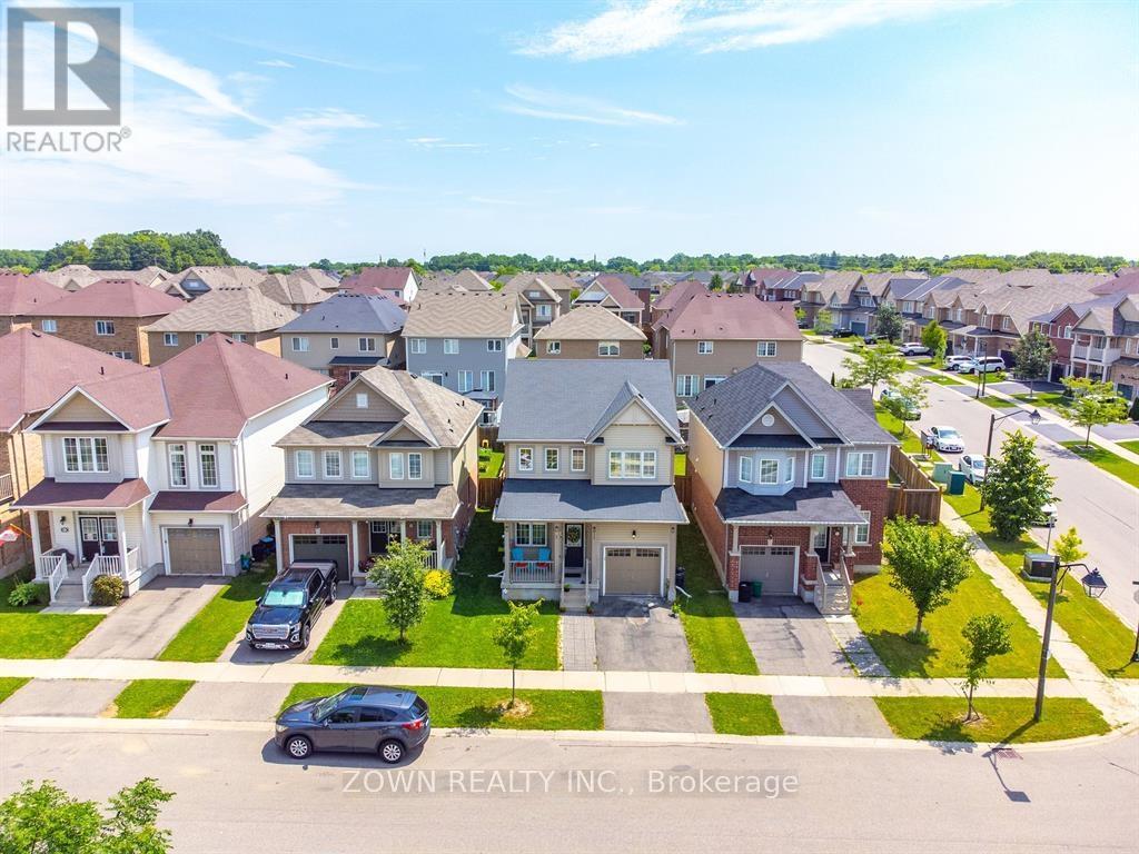 101 Warner Lane, Brantford, Ontario  N3T 5L5 - Photo 3 - X12832418