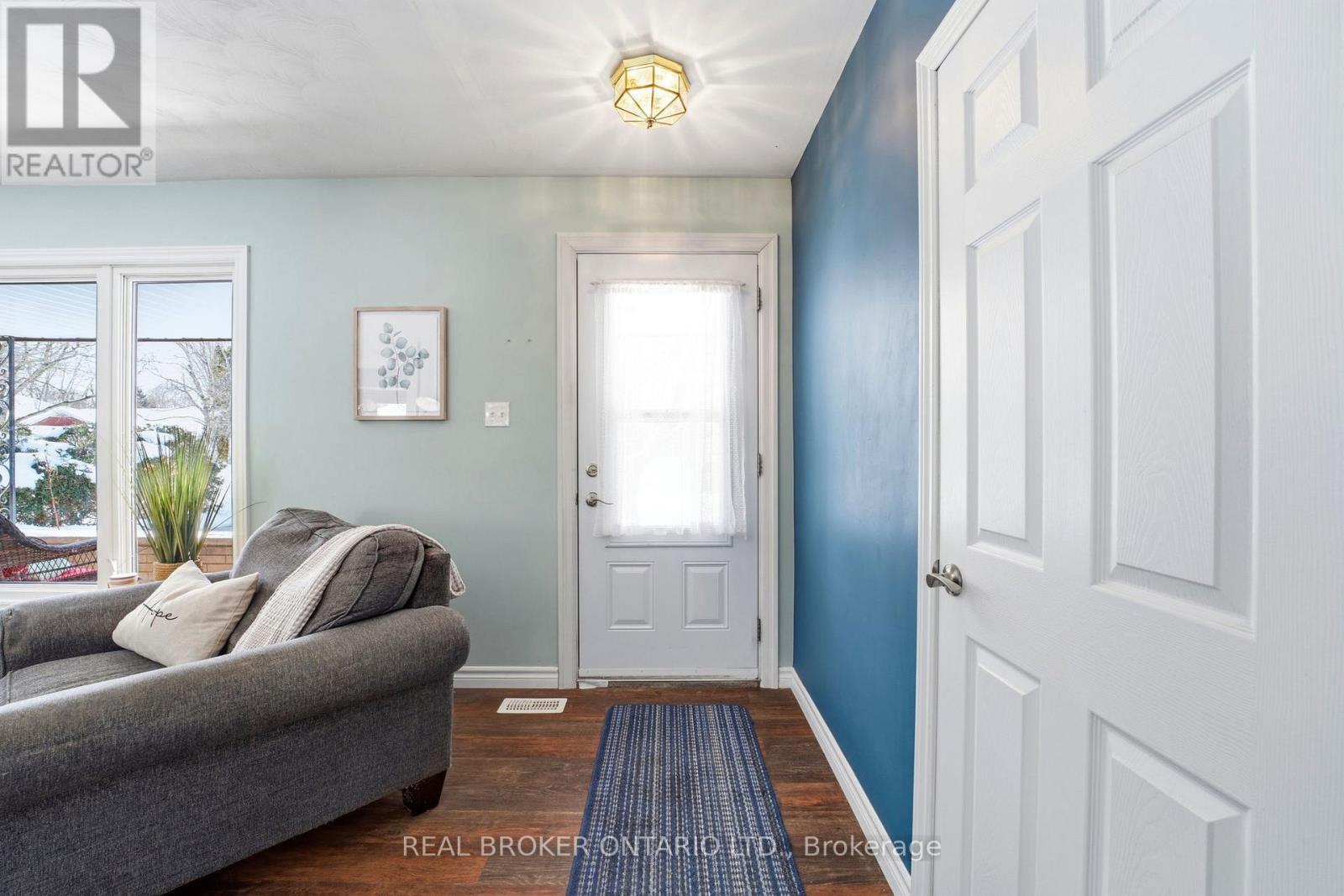 69 Second Street, Woolwich, Ontario  N3B 1H6 - Photo 4 - X12832440