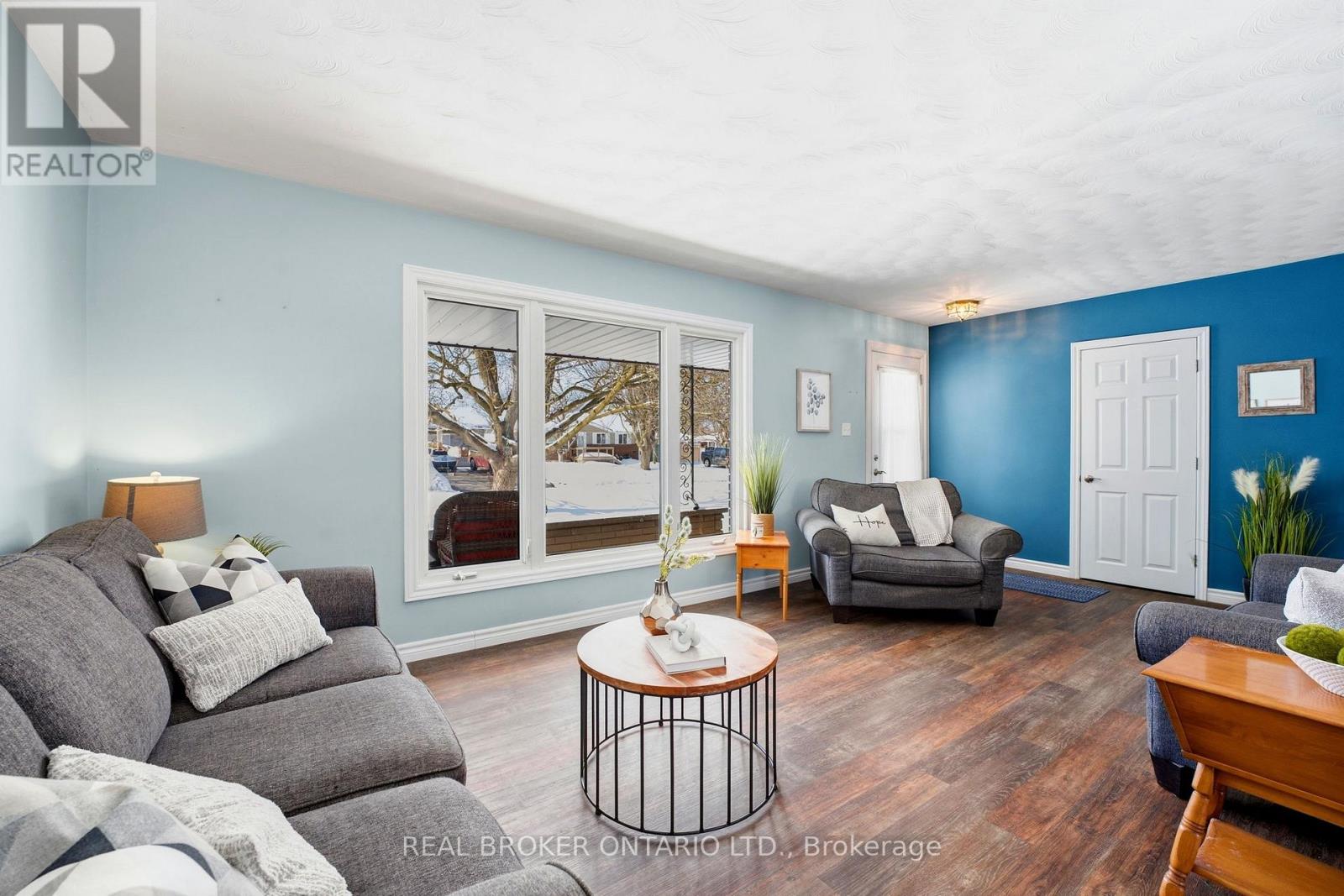 69 Second Street, Woolwich, Ontario  N3B 1H6 - Photo 7 - X12832440