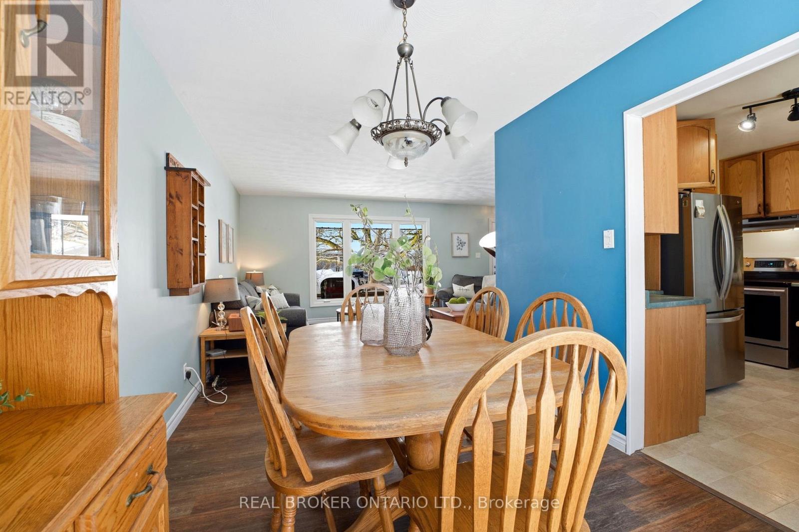 69 Second Street, Woolwich, Ontario  N3B 1H6 - Photo 9 - X12832440