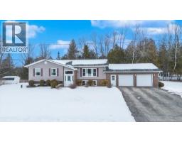 122 Parkwood Drive, woodstock, New Brunswick