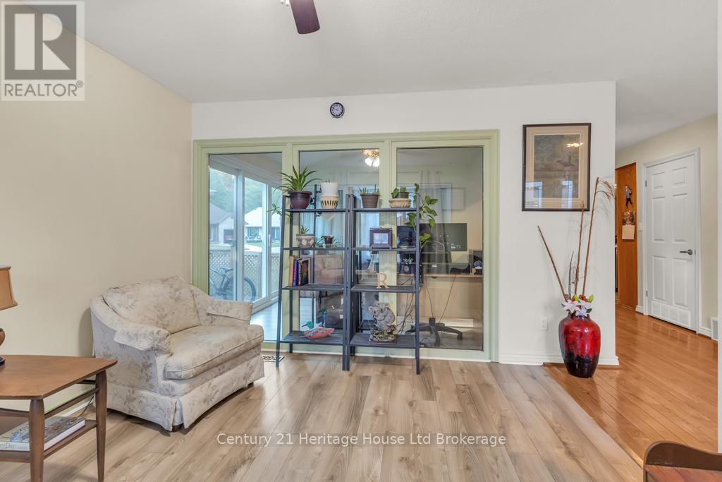 26 Seres Drive, Tillsonburg, Ontario  N4G 5G1 - Photo 12 - X12832524