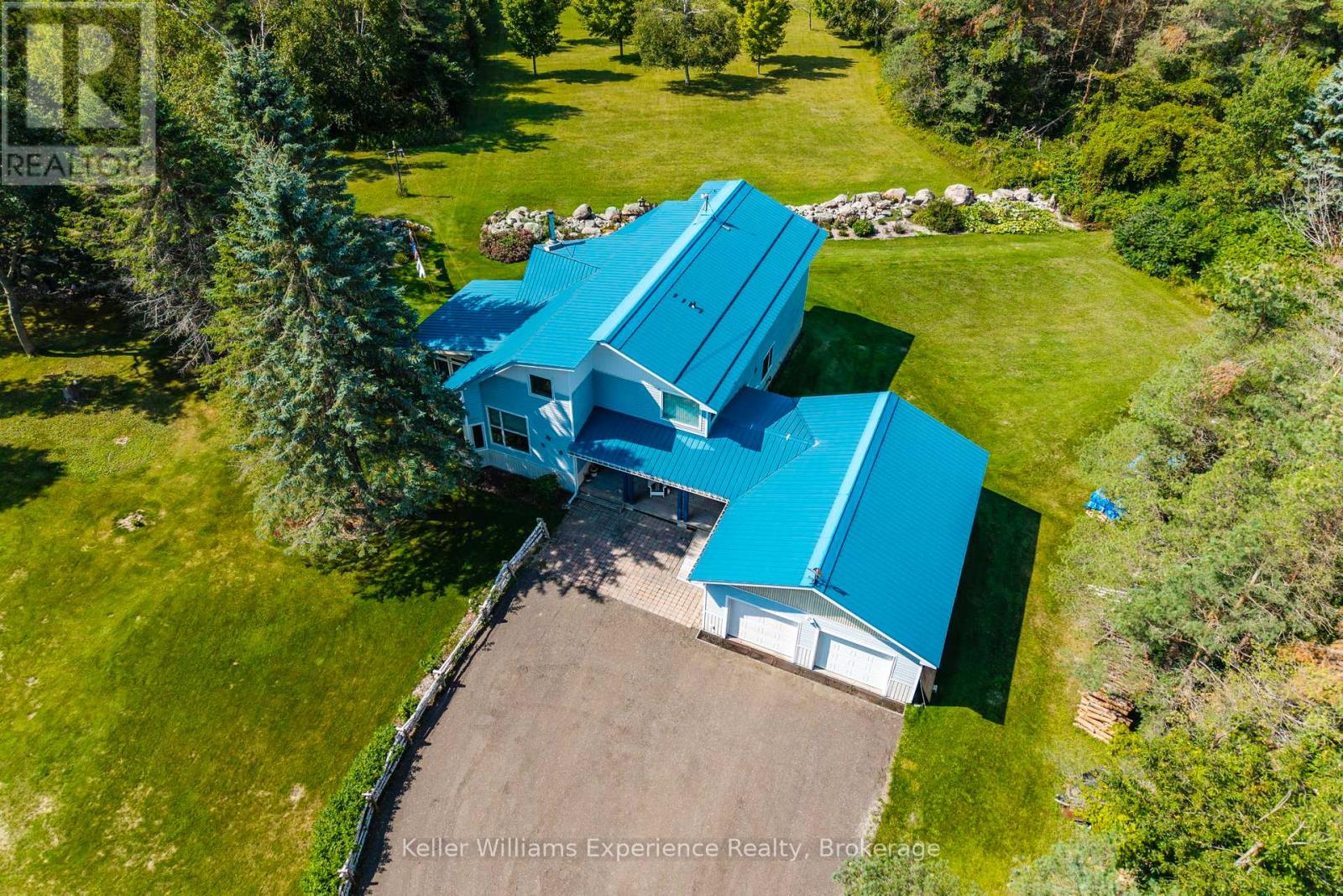 257 15 Concession E, Tiny, Ontario L9M 0N5 - Photo 2 - S12832532