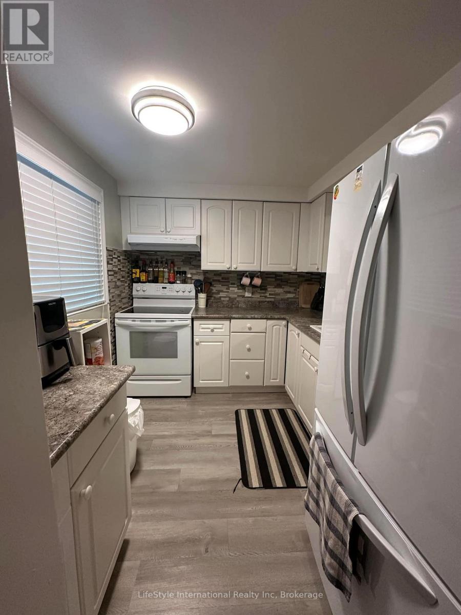 4 - 5982 Dunn Street, Niagara Falls, Ontario L2G 7J9 - Photo 3 - X12832558