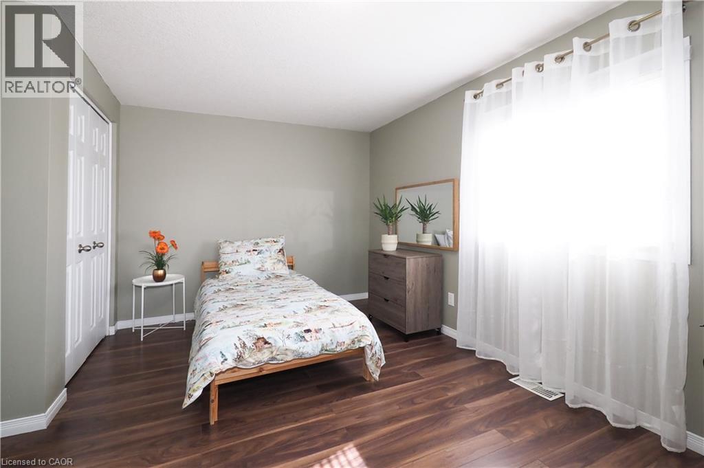 75 Donnenwerth Drive, Kitchener, Ontario  N2E 3W6 - Photo 12 - 40808184