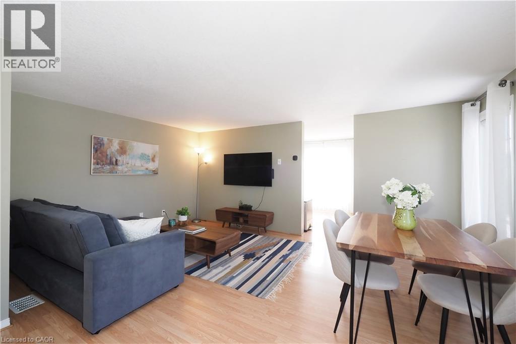 75 Donnenwerth Drive, Kitchener, Ontario  N2E 3W6 - Photo 4 - 40808184