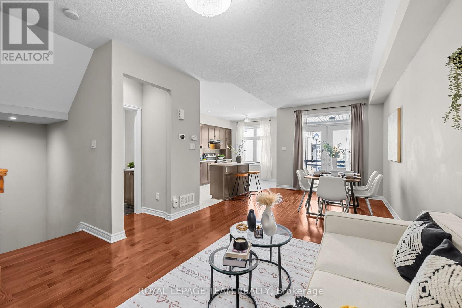 92 Stockholm Private, Ottawa, Ontario  K4M 0G9 - Photo 4 - X12832512