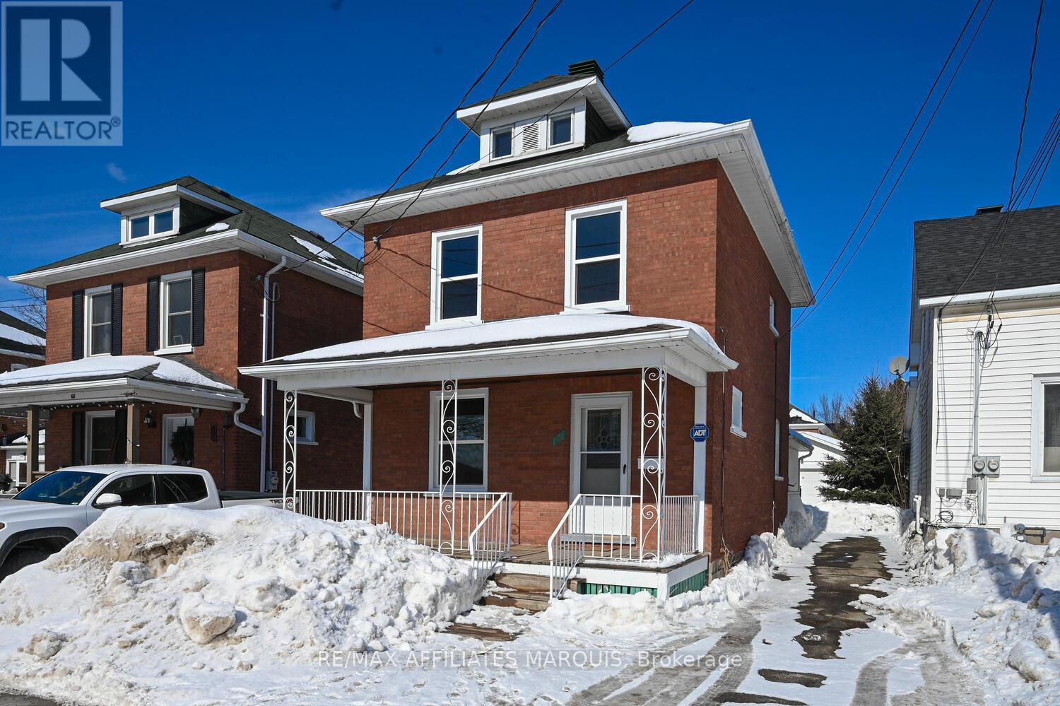 58 William Street W, Smiths Falls, Ontario  K7A 1N3 - Photo 2 - X12832540