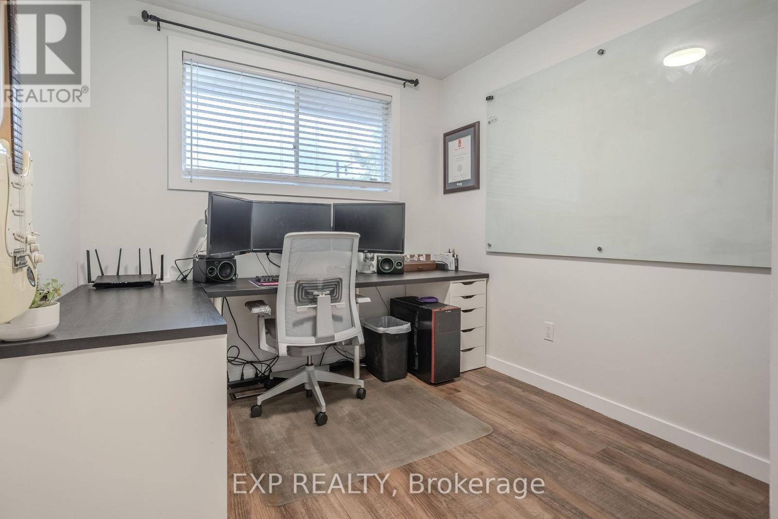 12 Lailey Street, St. Catharines, Ontario  L2M 5G8 - Photo 10 - X12832522