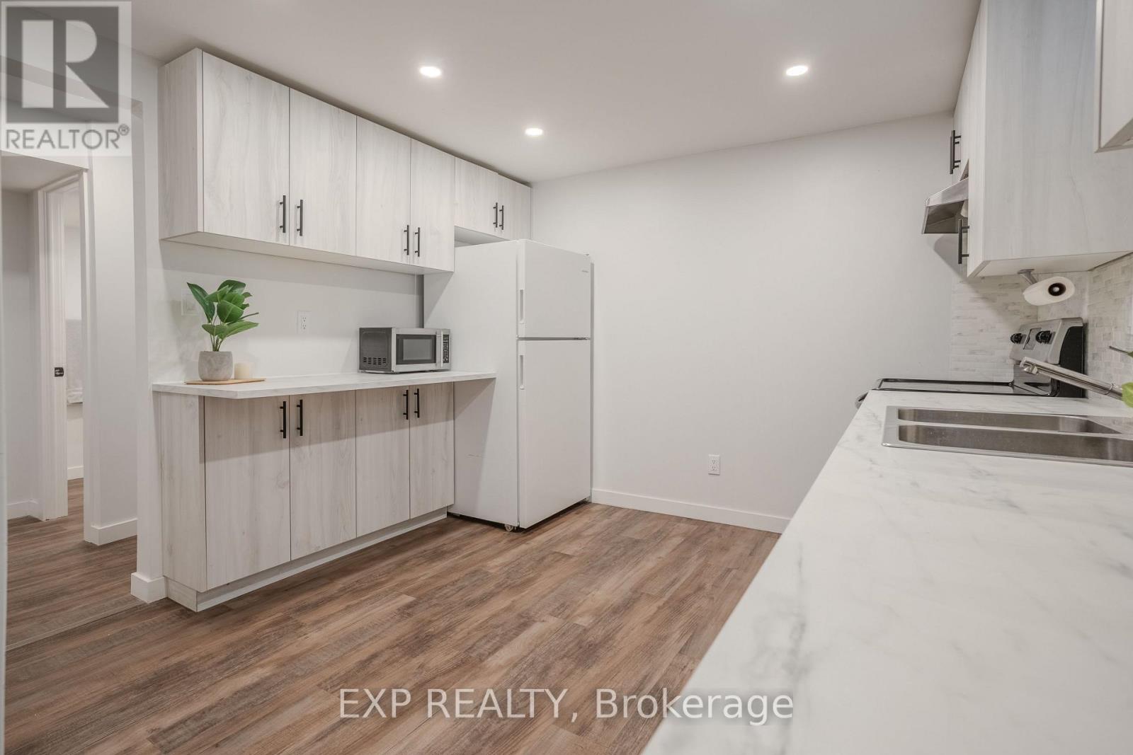 12 Lailey Street, St. Catharines, Ontario  L2M 5G8 - Photo 16 - X12832522