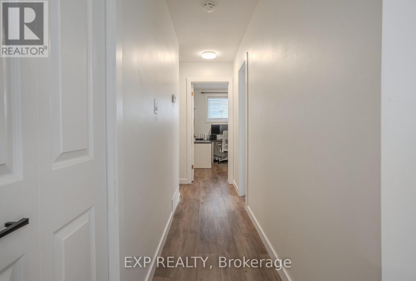 12 Lailey Street, St. Catharines, Ontario  L2M 5G8 - Photo 6 - X12832522