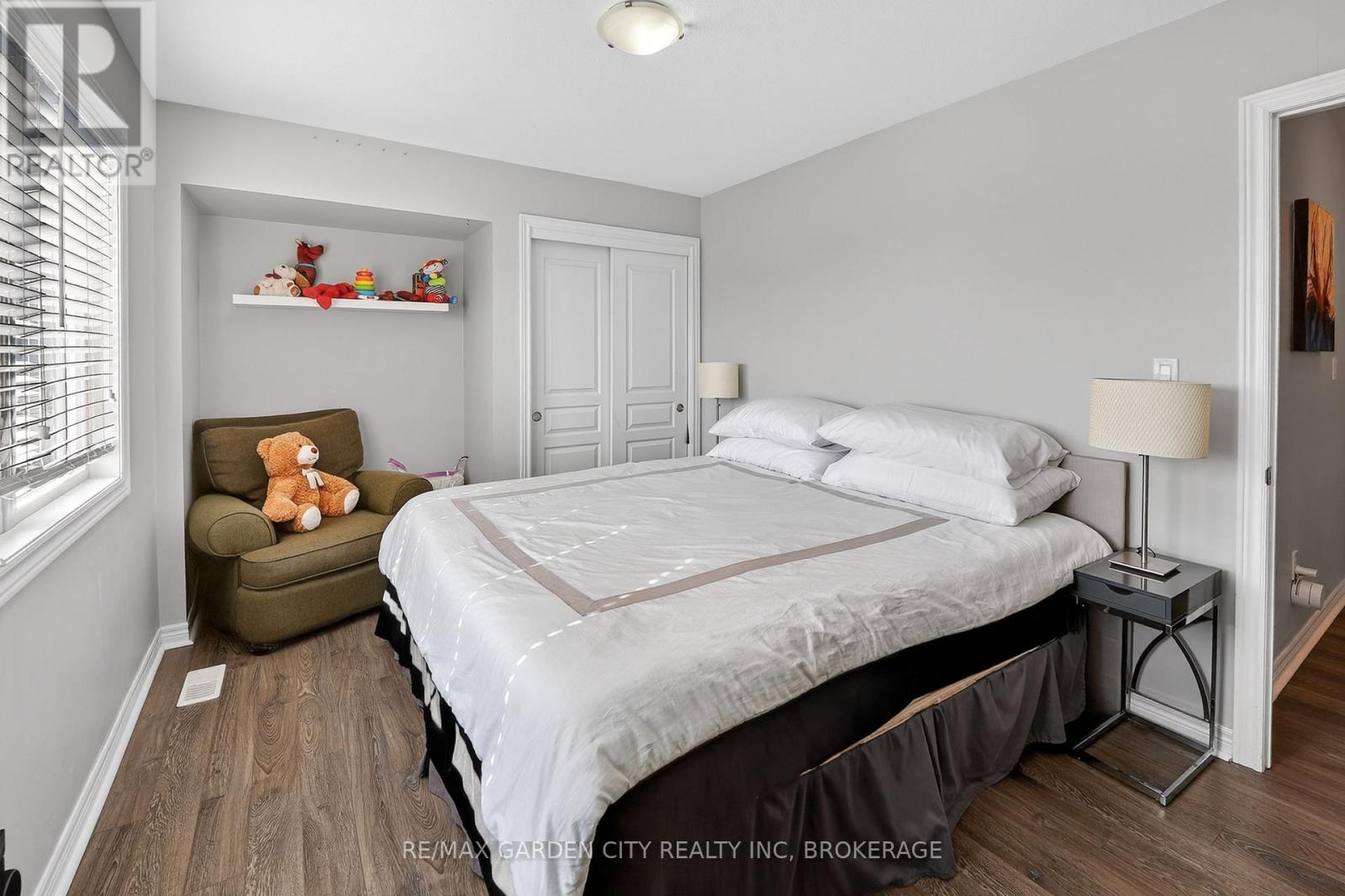 4 Riley Avenue, Pelham (Fonthill), Ontario  L0S 1E6 - Photo 29 - X12832542